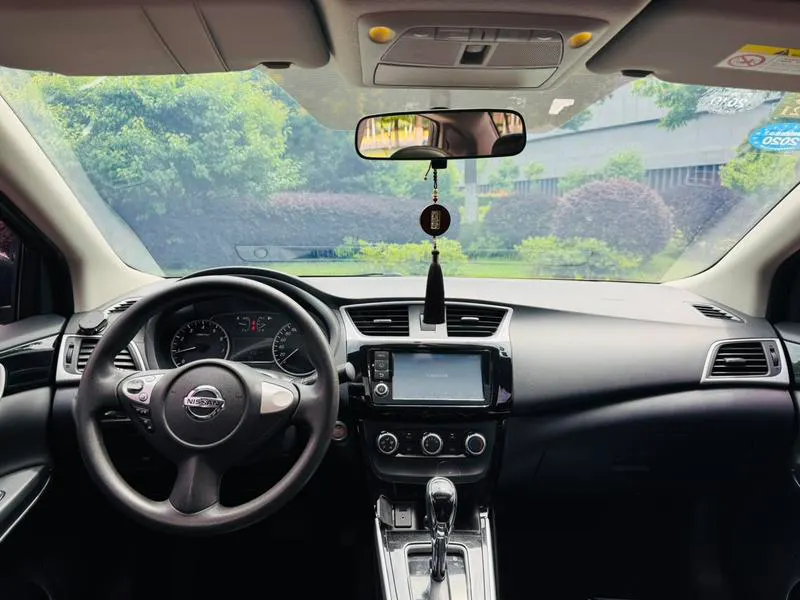 2016 Nissan Sylphy thumbnail 4
