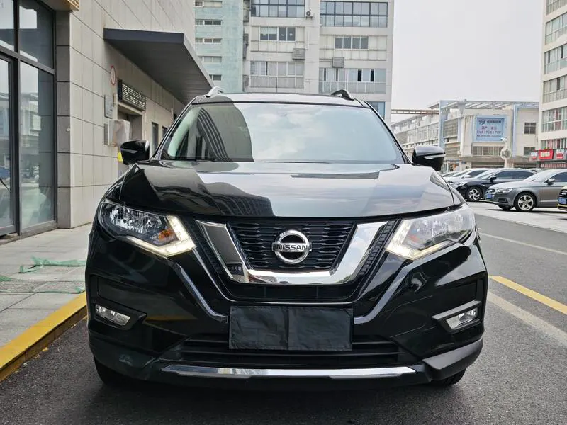 2017 Nissan Zeekr X-Trail thumbnail 2