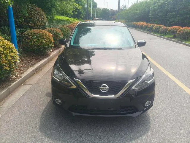 2019 Nissan Sylphy thumbnail 2