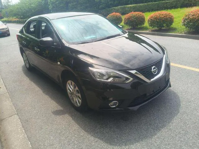 2019 Nissan Sylphy thumbnail 3