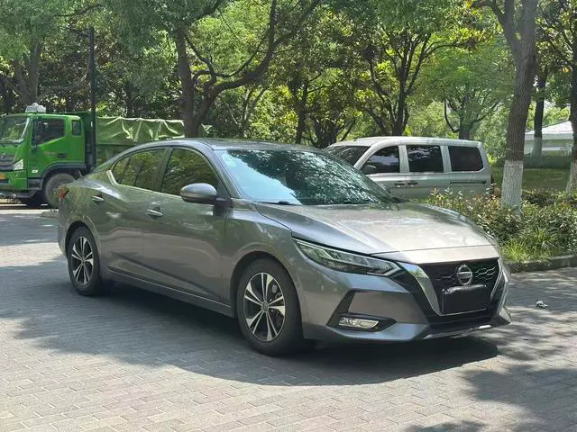 2021 Nissan Sylphy thumbnail 3