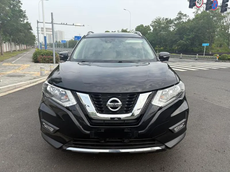 2017 Nissan Zeekr X-Trail thumbnail 2