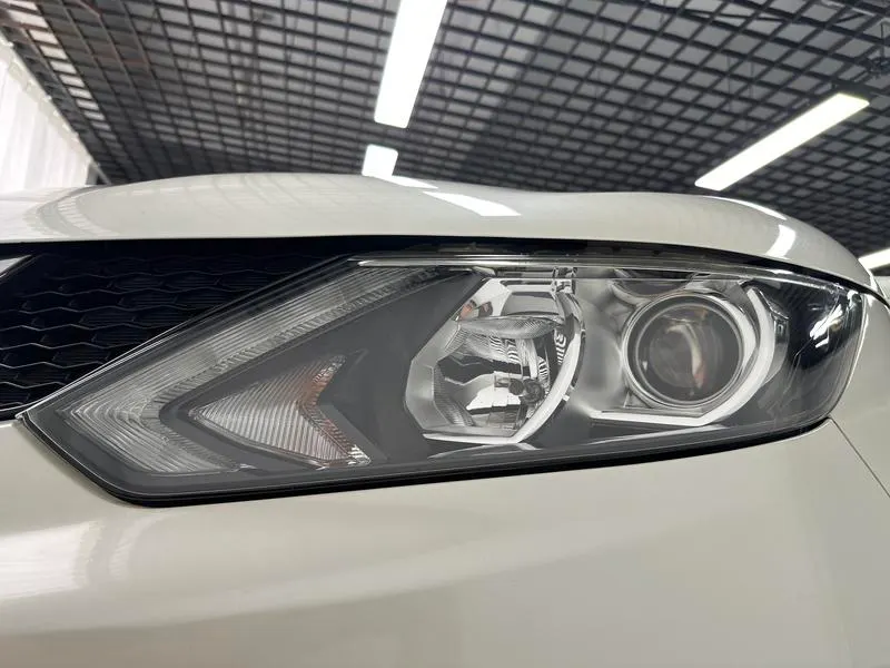 2017 Nissan Qashqai thumbnail 13