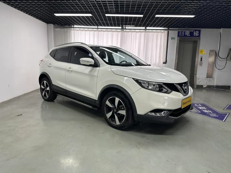 2017 Nissan Qashqai thumbnail 4