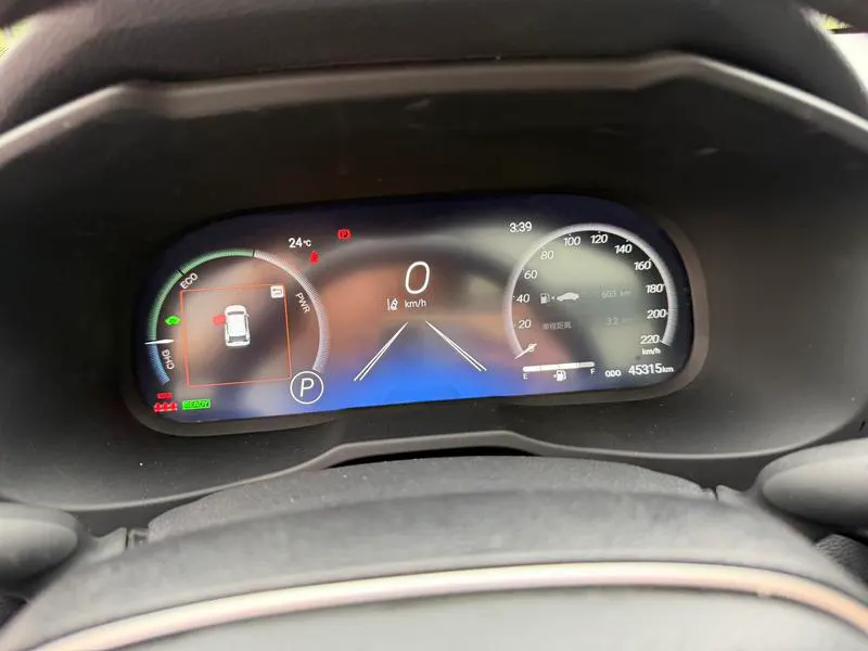 2024 Toyota RAV4 thumbnail 5
