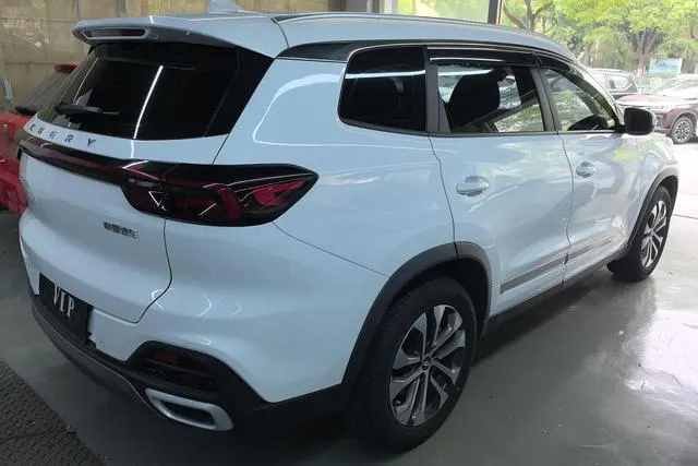 2024 Chery Tiggo 8 thumbnail 3