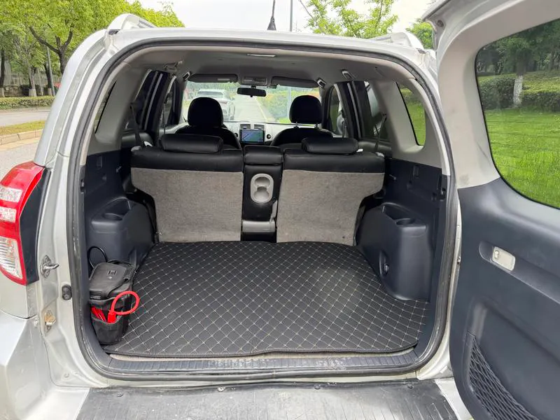 2009 Toyota RAV4 thumbnail 5