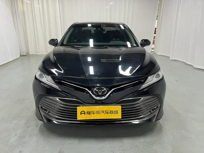 2018 Toyota Camry thumbnail 3