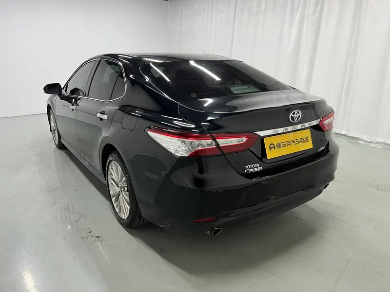 2018 Toyota Camry thumbnail 6