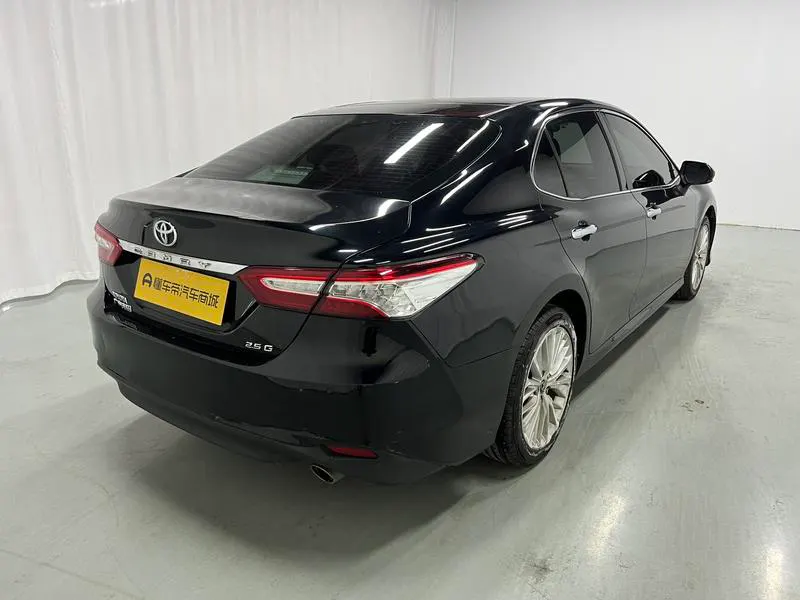2018 Toyota Camry thumbnail 8