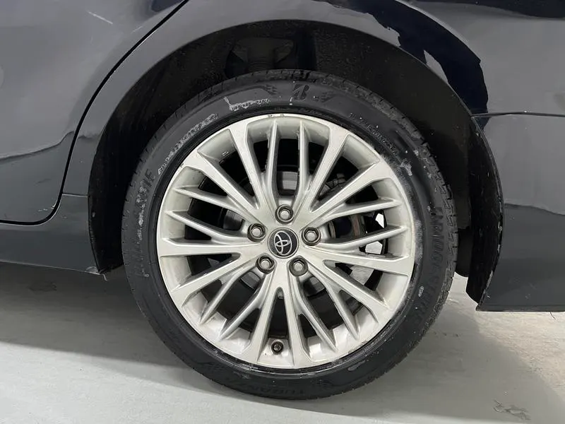2018 Toyota Camry thumbnail 10