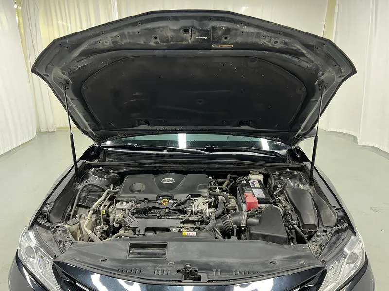 2018 Toyota Camry thumbnail 11