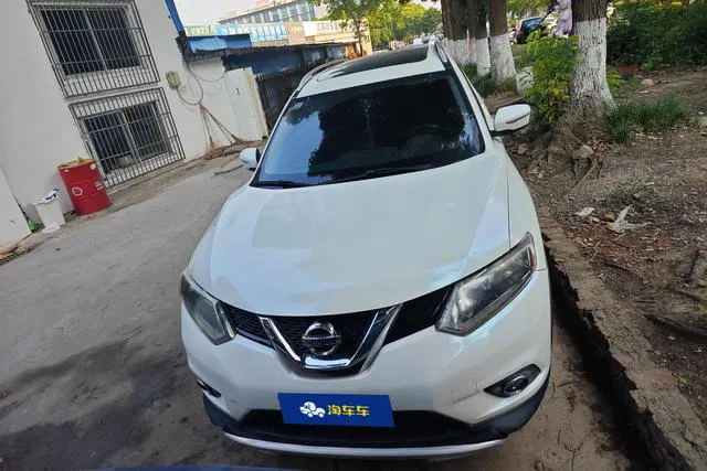 2015 Nissan X-Trail thumbnail 2