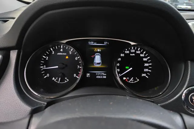 2015 Nissan X-Trail thumbnail 5