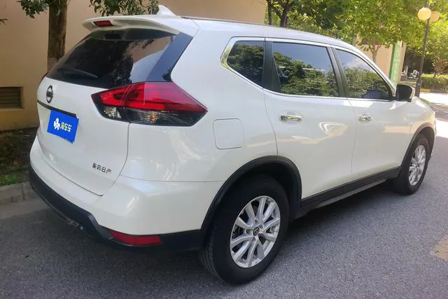 2023 Nissan X-Trail thumbnail 3