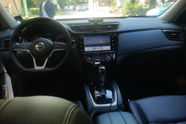 2023 Nissan X-Trail thumbnail 4