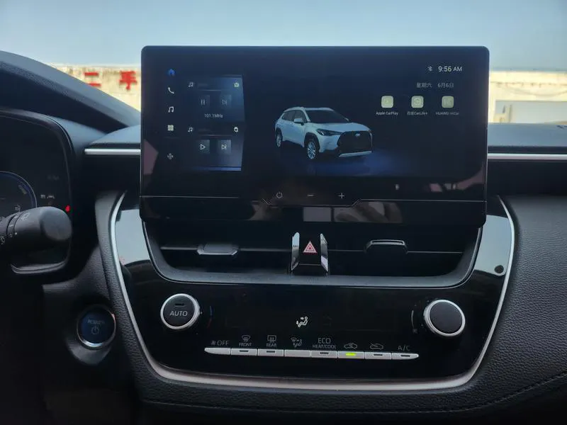2023 Toyota Corolla Cross thumbnail 5