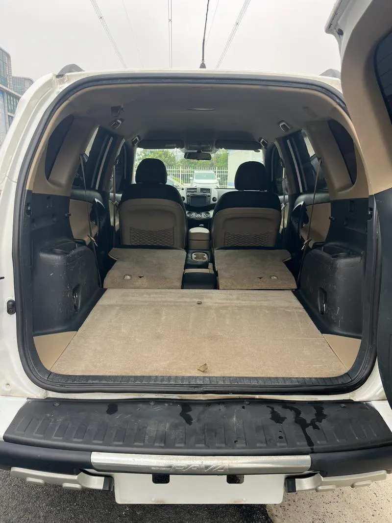 2013 Toyota RAV4 thumbnail 5