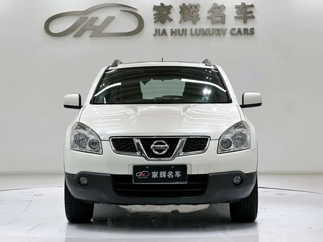 2015 Nissan Qashqai thumbnail 2