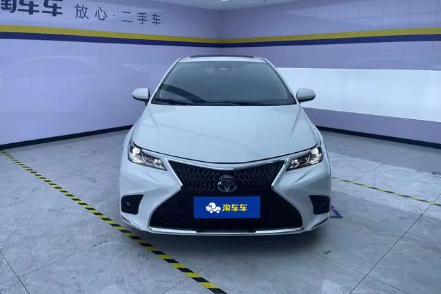 2023 Toyota Corolla thumbnail 2
