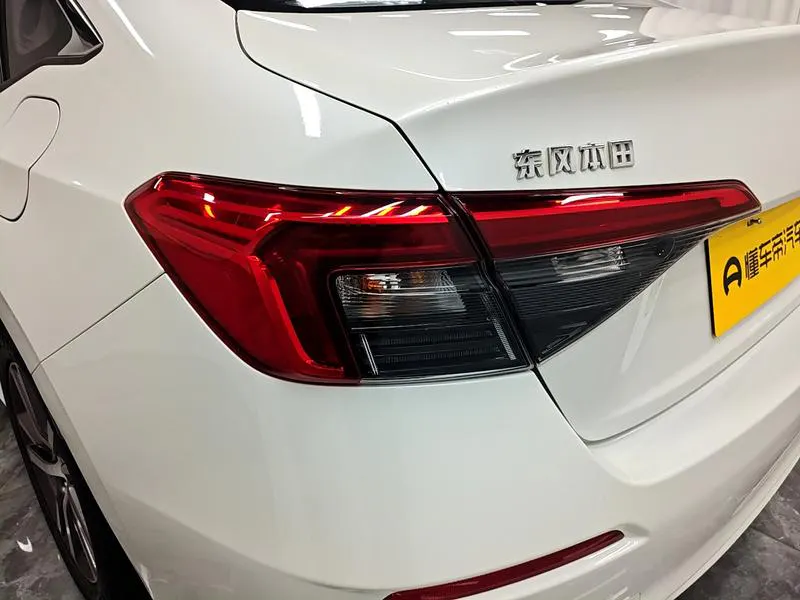 2022 Honda Civic thumbnail 2