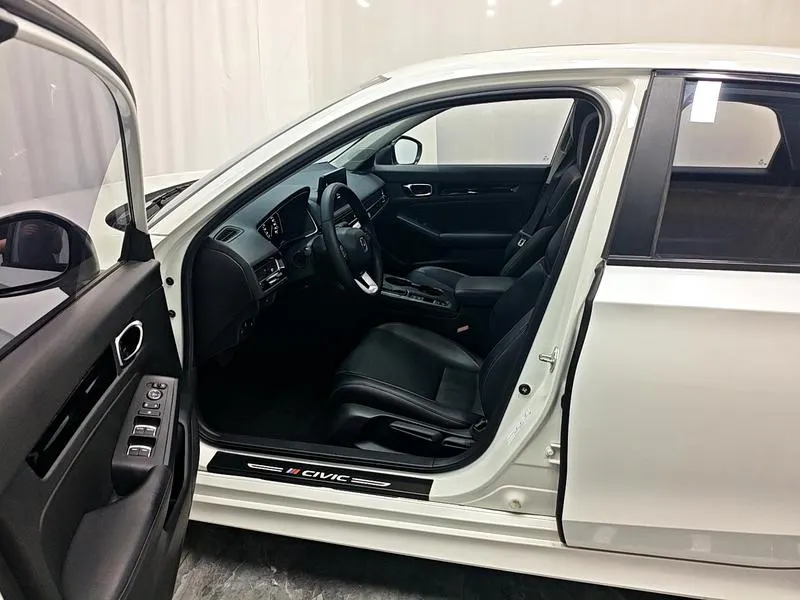 2022 Honda Civic thumbnail 6