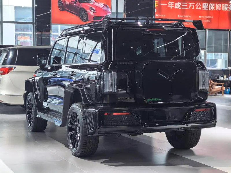 2023 Tank 300 Cyber Edition thumbnail 2