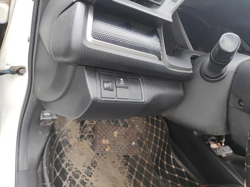 2019 Honda Civic thumbnail 11