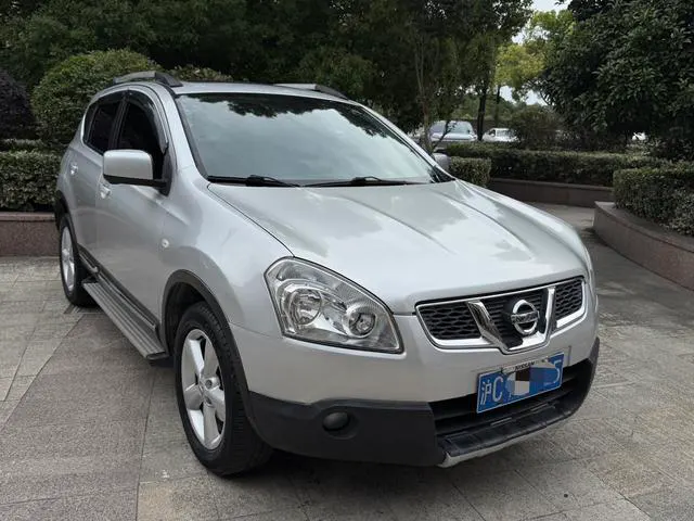 2012 Nissan Qashqai thumbnail 3