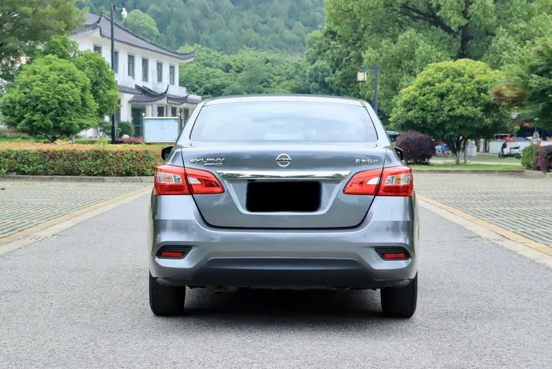 2021 Nissan Sylphy thumbnail 5