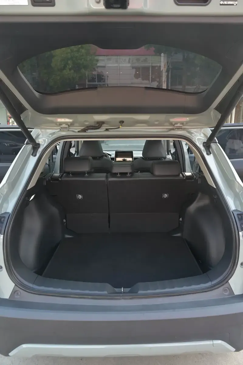 2022 Toyota Corolla Cross thumbnail 15
