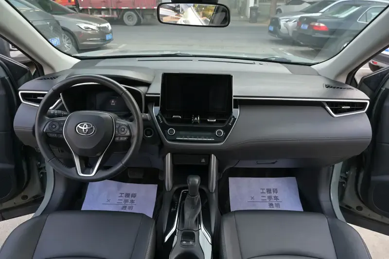 2022 Toyota Corolla Cross thumbnail 8