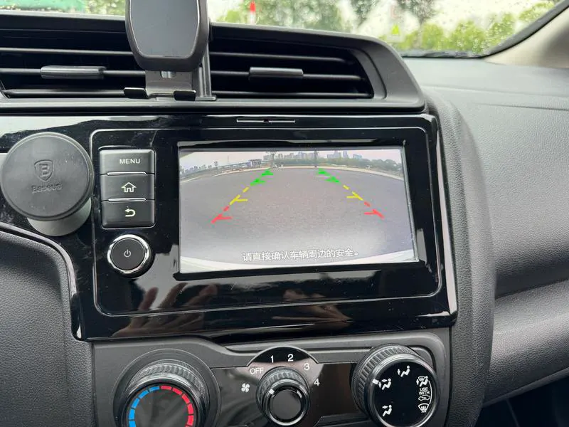 2018 Honda Fit thumbnail 10