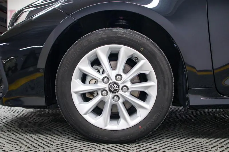 2021 Toyota Corolla thumbnail 20
