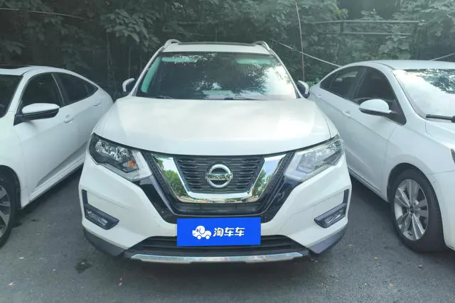 2017 Nissan X-Trail thumbnail 2