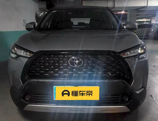 2022 Toyota Corolla Cross thumbnail 2