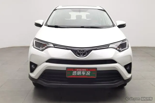 2019 Toyota RAV4 thumbnail 2