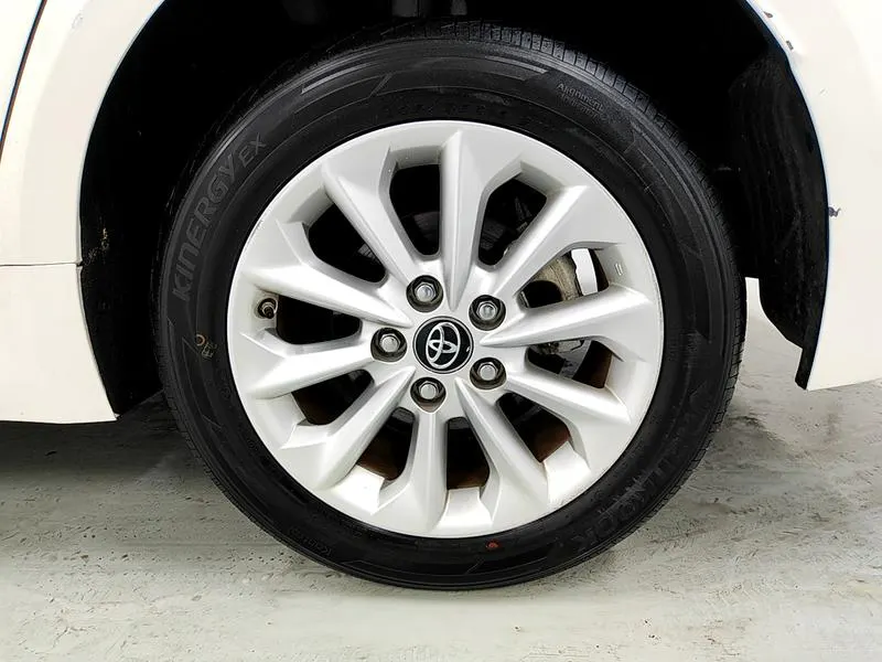 2021 Toyota Corolla thumbnail 10
