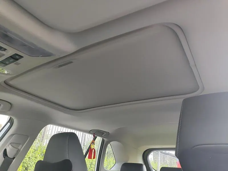 2021 Toyota RAV4 thumbnail 9