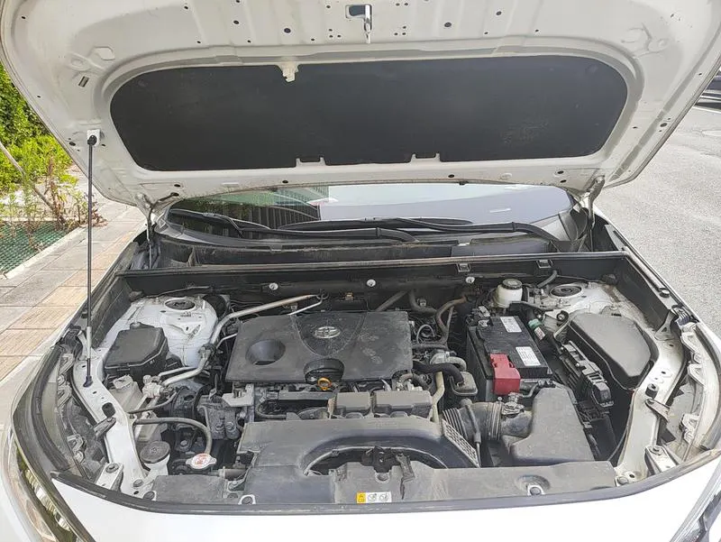 2021 Toyota RAV4 thumbnail 10