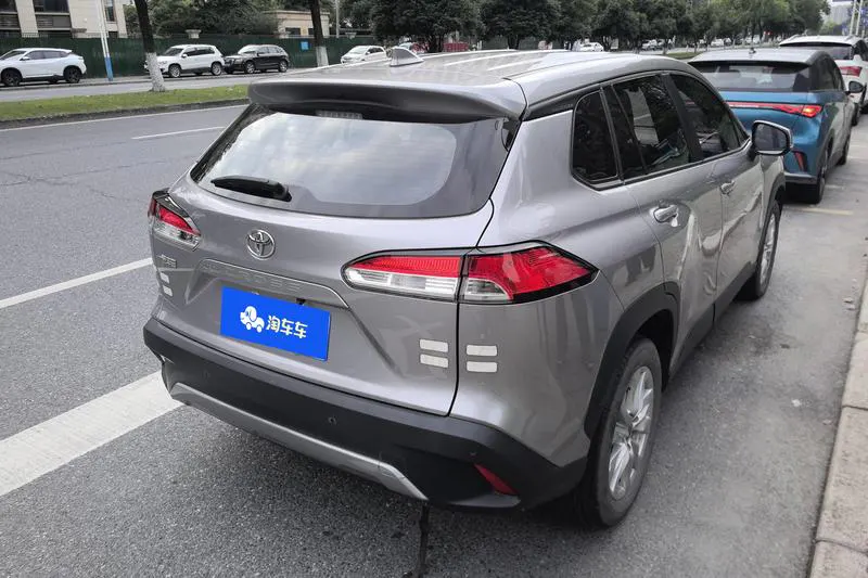 2022 Toyota Corolla Cross thumbnail 2