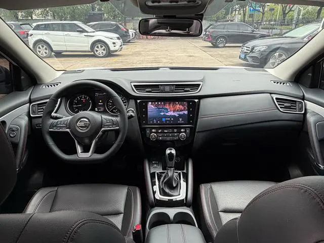 2022 Nissan Qashqai thumbnail 4