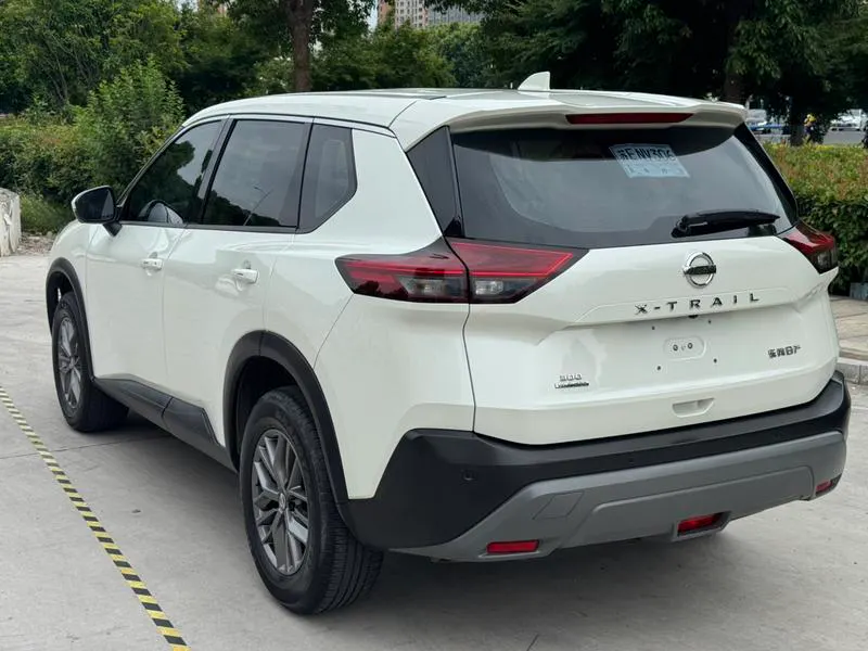 2021 Nissan Zeekr X-Trail thumbnail 3