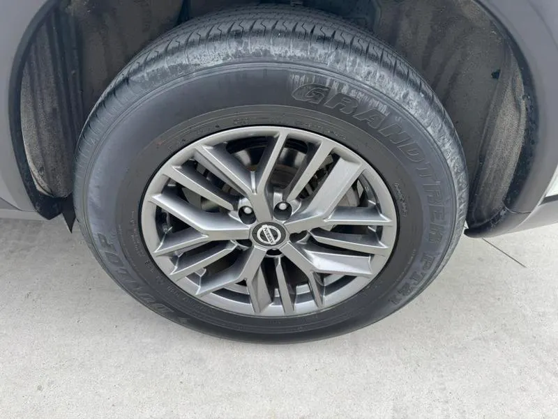 2021 Nissan Zeekr X-Trail thumbnail 6