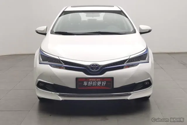 2020 Toyota Corolla Hybrid Plug-in thumbnail 2