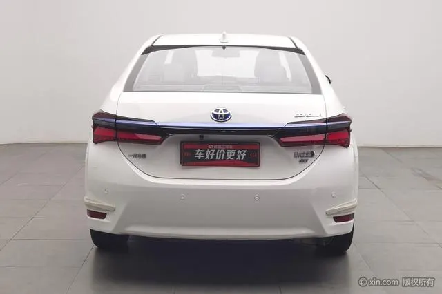 2020 Toyota Corolla Hybrid Plug-in thumbnail 3