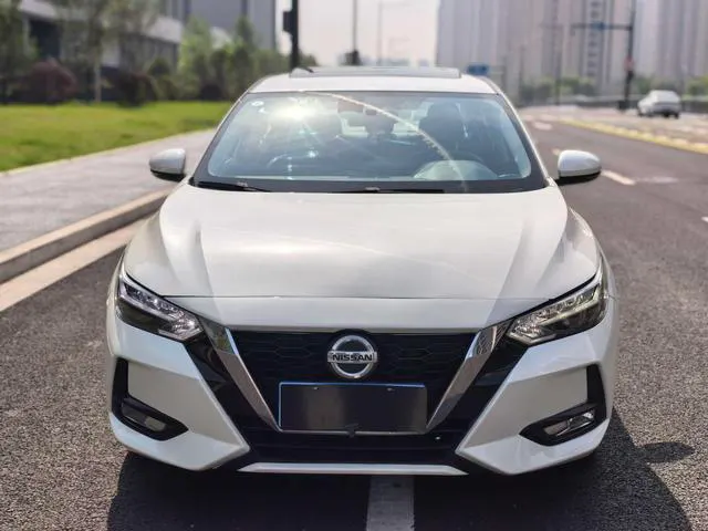 2022 Nissan Sylphy thumbnail 2