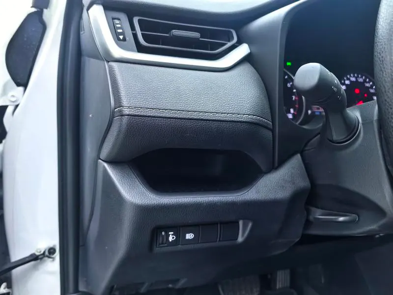 2024 Toyota RAV4 thumbnail 7
