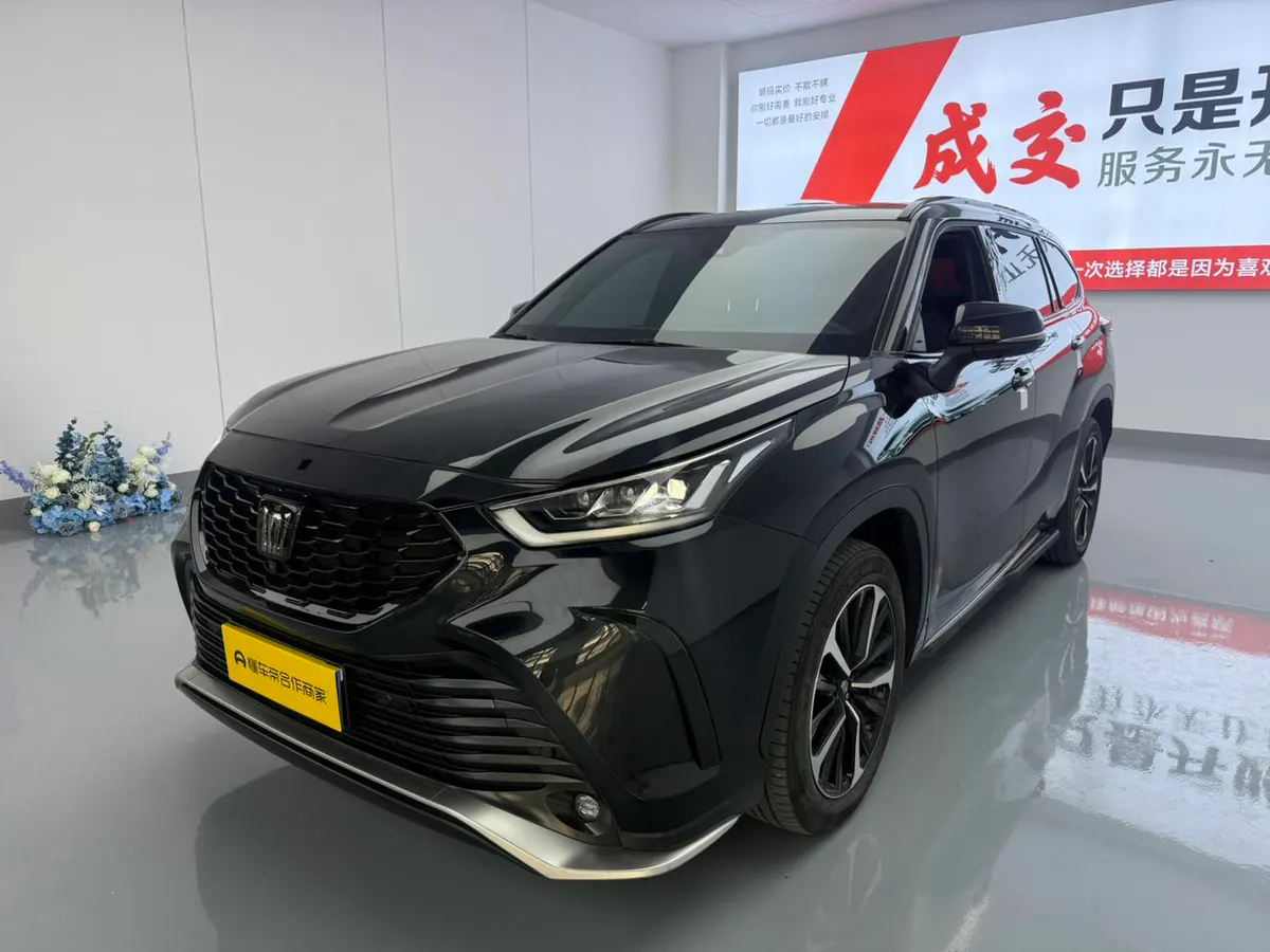2022 Toyota Crown Kluger thumbnail 10