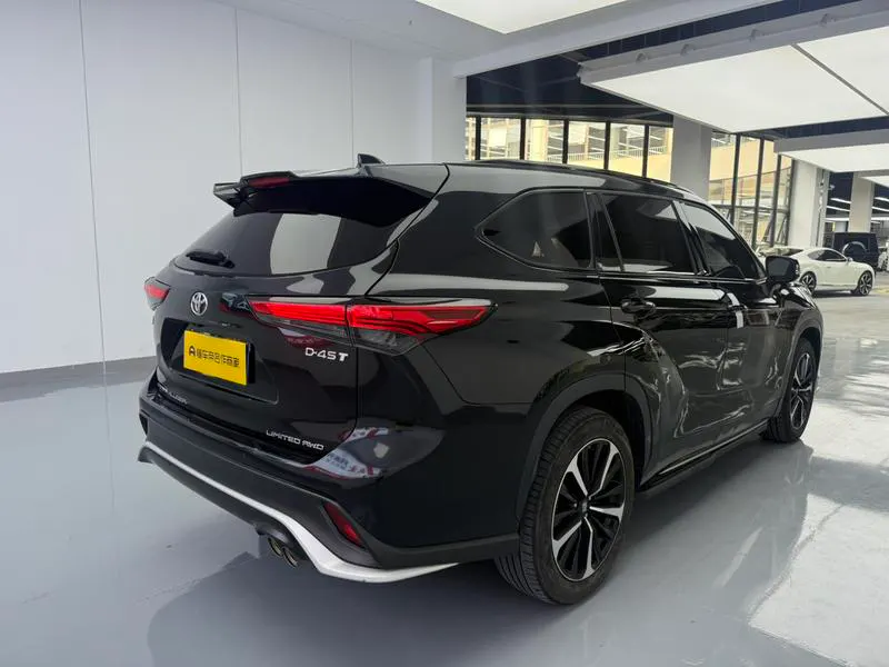 2022 Toyota Crown Kluger thumbnail 5